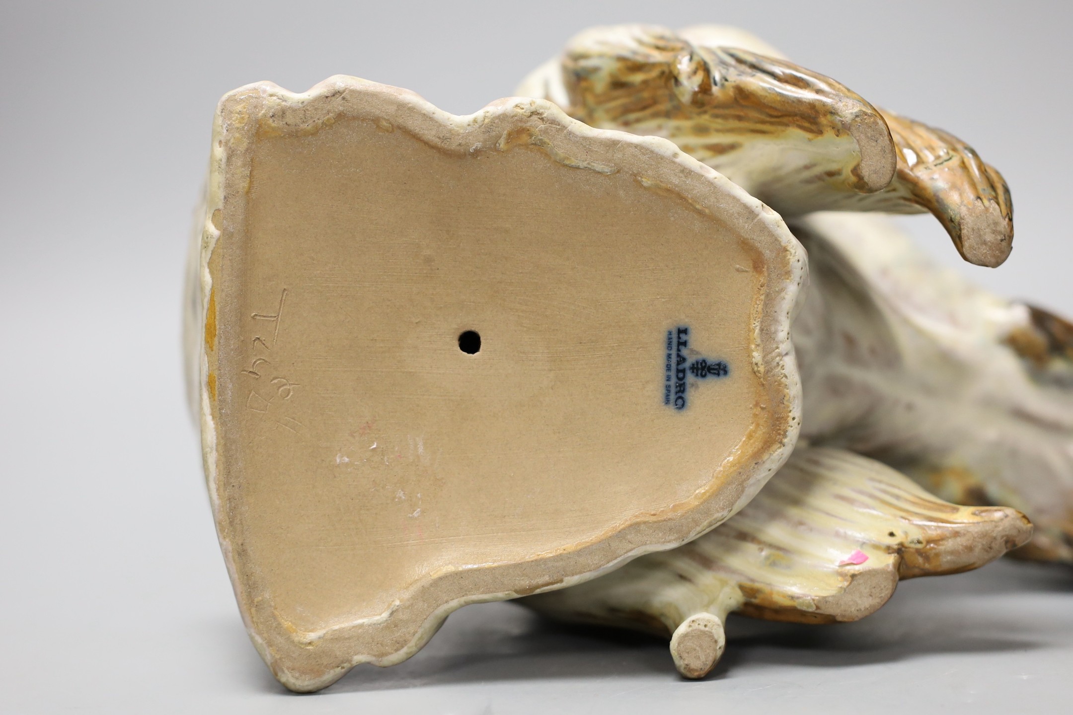 A Lladro stoneware model of a setter dog’s head, 19cm